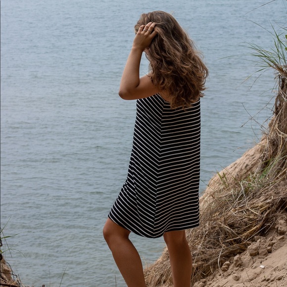 Midi stripped shift sleeveless dress - Picture 2 of 2